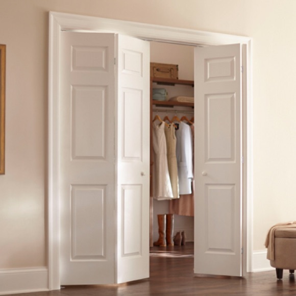 Meet your Posher, Nicole - Picture 2 of 2